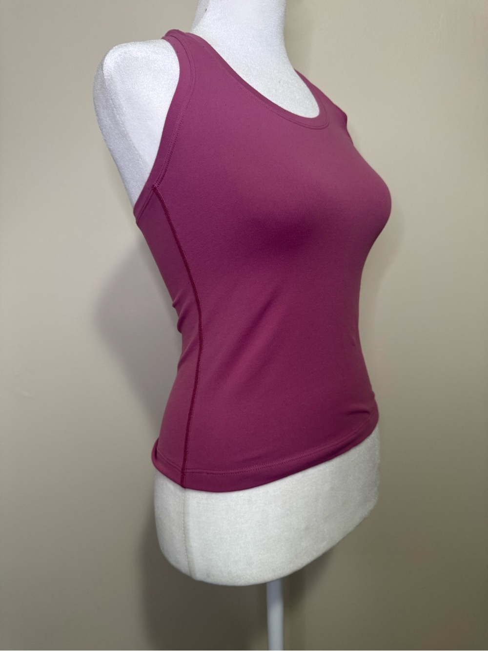 Lululemon Berry Pink Racerback Fitted Athletic Tank Top Est Size 4 Small - Picture 4 of 6